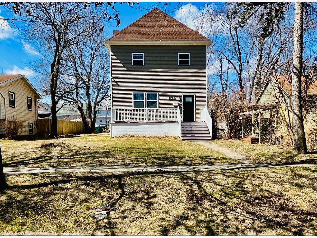  Rented Zion Illinois, 2816 Edina
