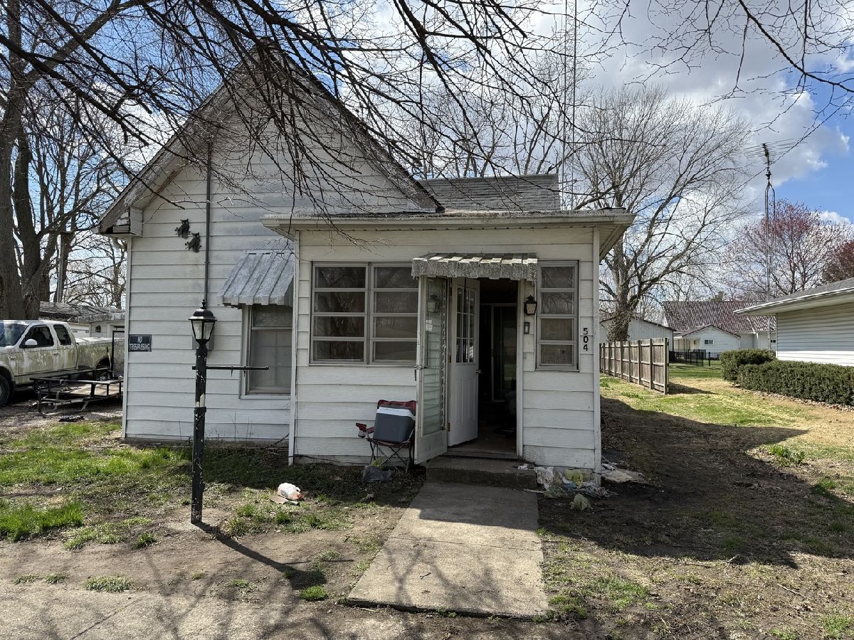  Sold Newman Illinois, 504 Broadway
