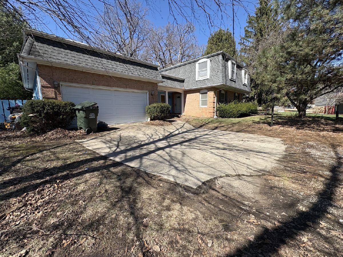 Homes Sold Wood Glen Mahomet Illinois, 608 Dunbar