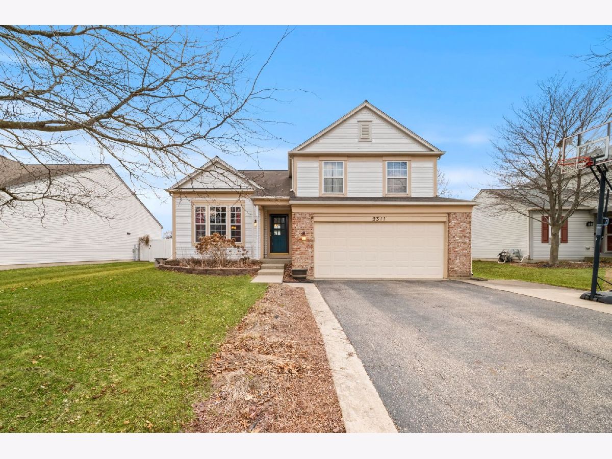 Homes & Townhomes & Condos Sold Willow Bay Elgin Illinois, 2311 Nantucket