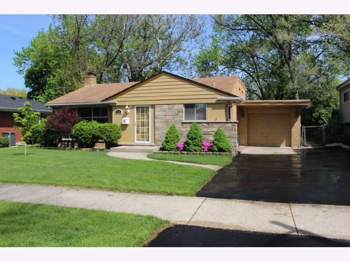 Homes Rented Brynhaven Elmhurst Illinois, 428 Atwater