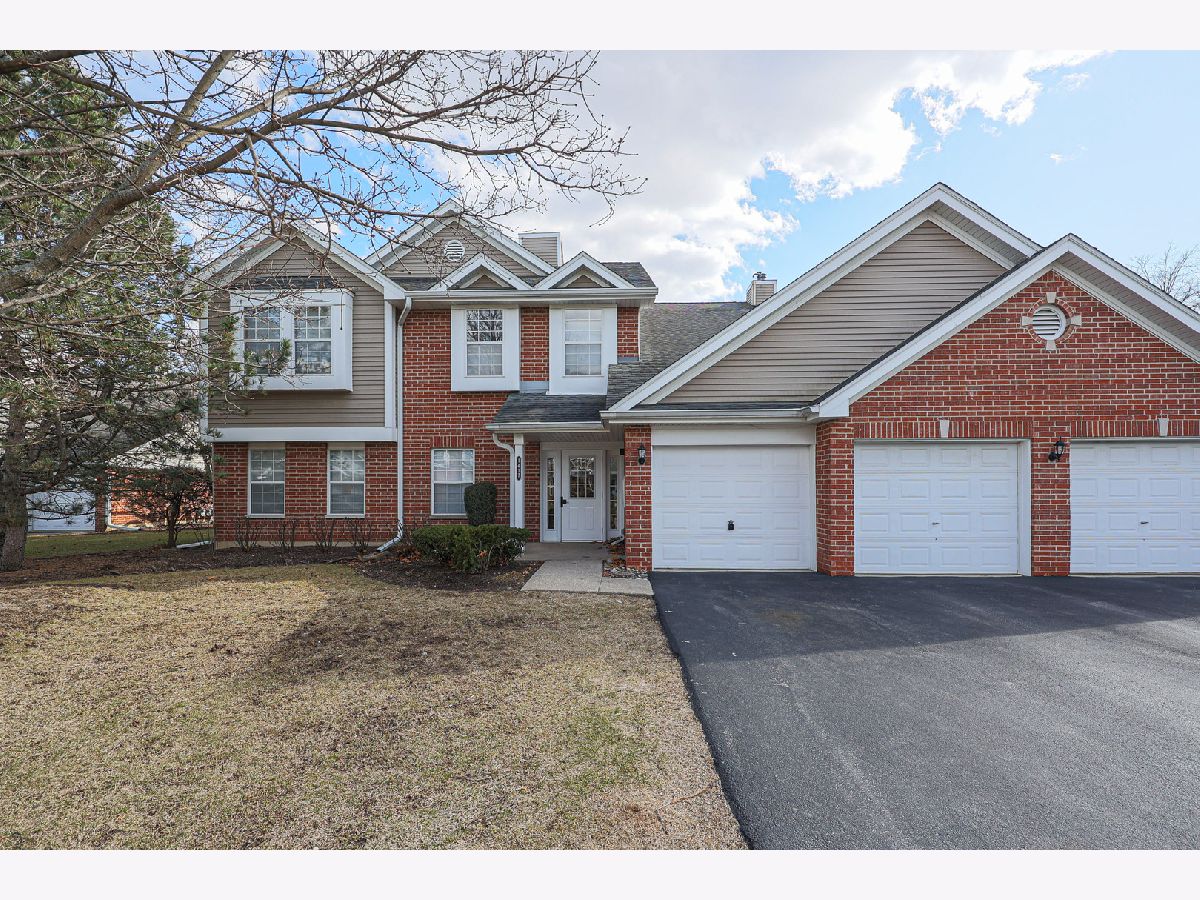 Condominiums Rented Arlington Trails Arlington Heights Illinois, 1417 Crane