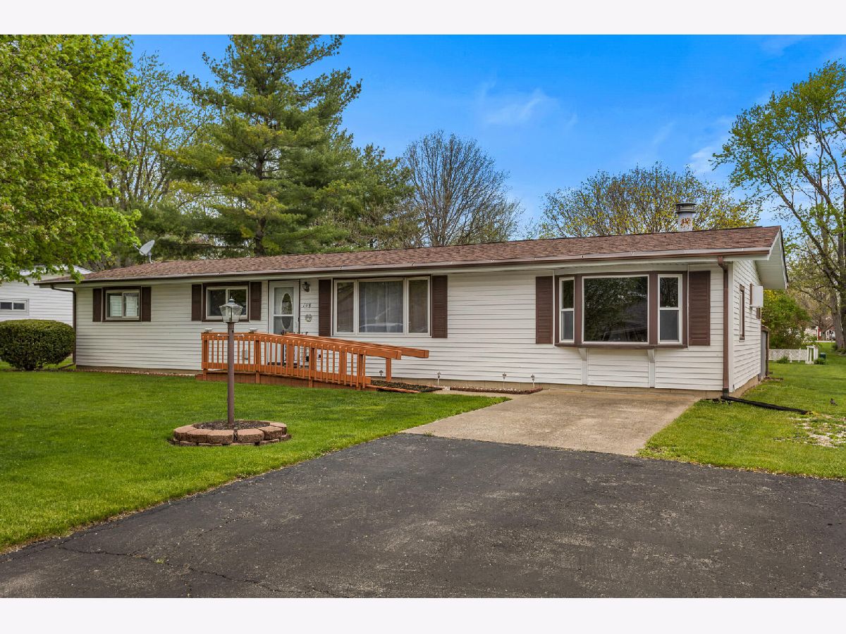  Sold Tolono Illinois, 708 Larmon