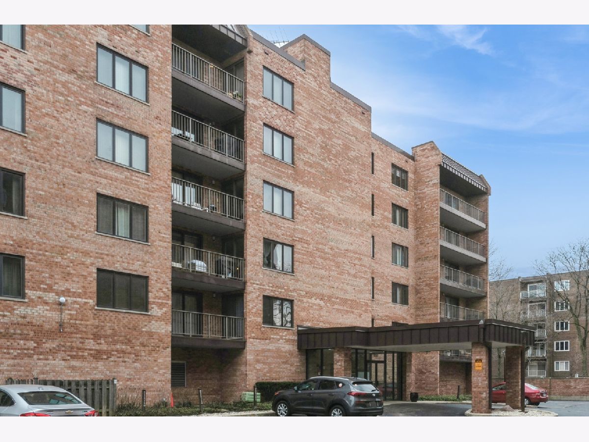 Condominiums Sold Plaza Des Plaines Des Plaines Illinois, 905 Center