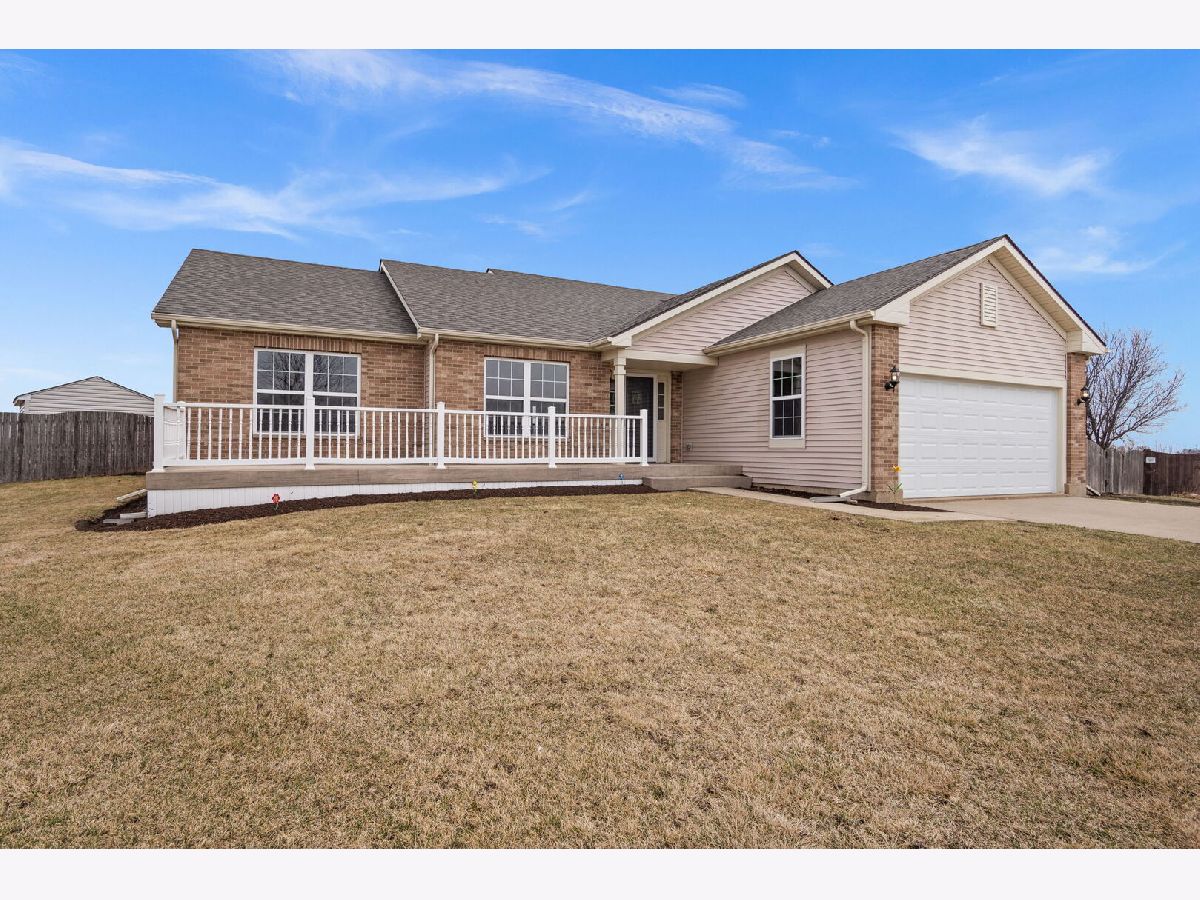 Homes Sold Prairie Springs Malta Illinois, 724 Prairie Pond