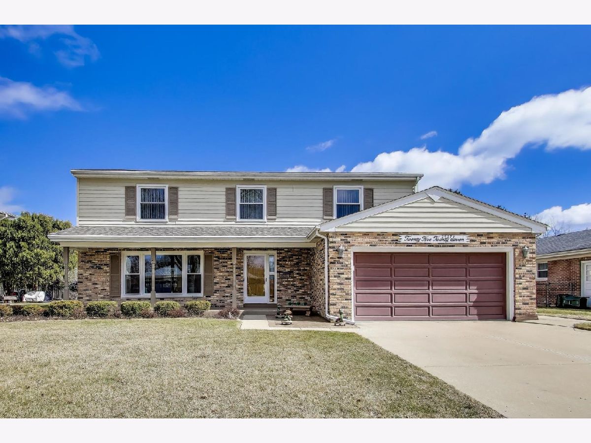 Homes & Condos & Townhomes Sold Ivy Hill Arlington Heights Illinois, 2527 Brighton