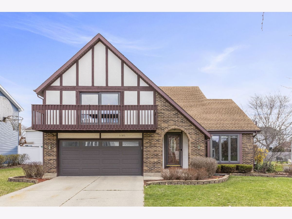 Homes & Townhomes & Condos Sold Four Colonies Crystal Lake Illinois, 1141 Windslow