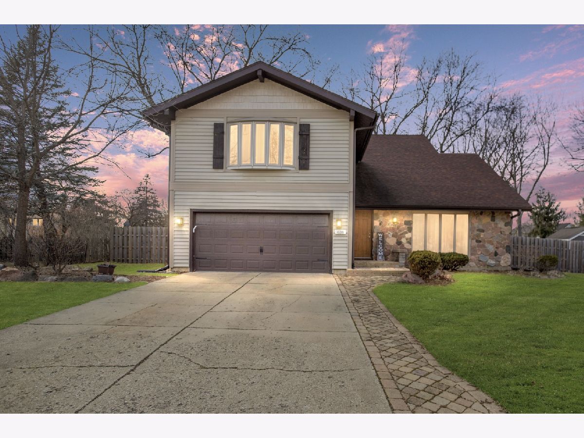 Homes & Townhomes & Condos Sold Four Colonies Crystal Lake Illinois, 638 Tamarisk