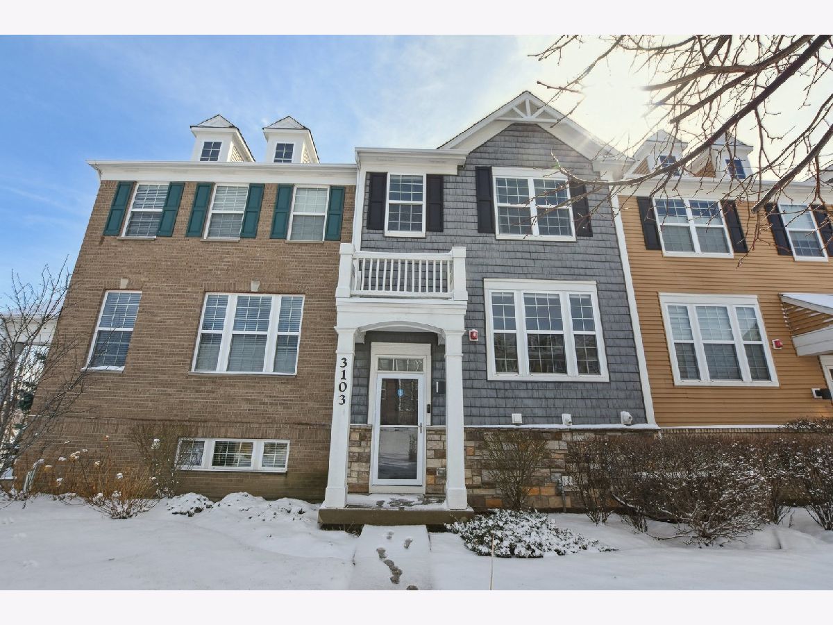 Townhomes & Homes Sold Regency At The Glen Glenview Illinois, 3103 Coral