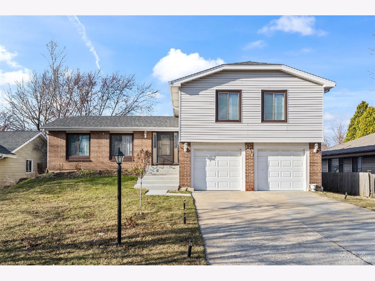 Homes Sold Tempo Hanover Park Illinois, 1241 Hialeah