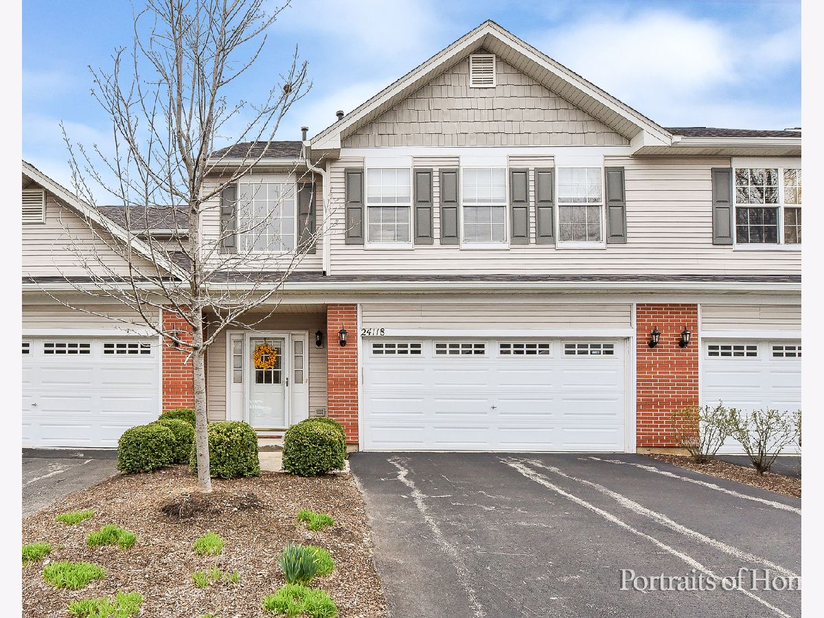 Townhomes & Condos Sold Walnut Creek Plainfield Illinois, 24118 Walnut