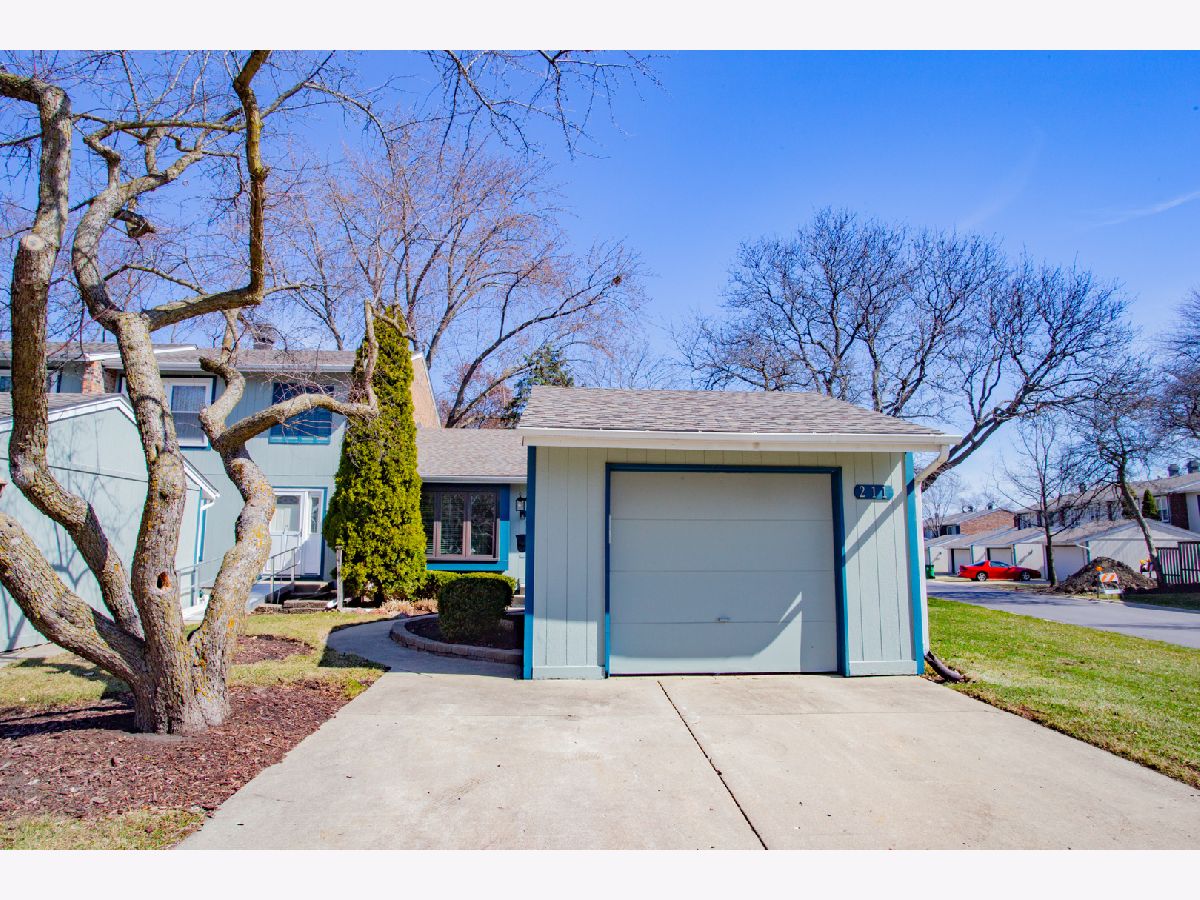 Townhomes & Condos & Homes Sold Westlake Bloomingdale Illinois, 211 Edgewater