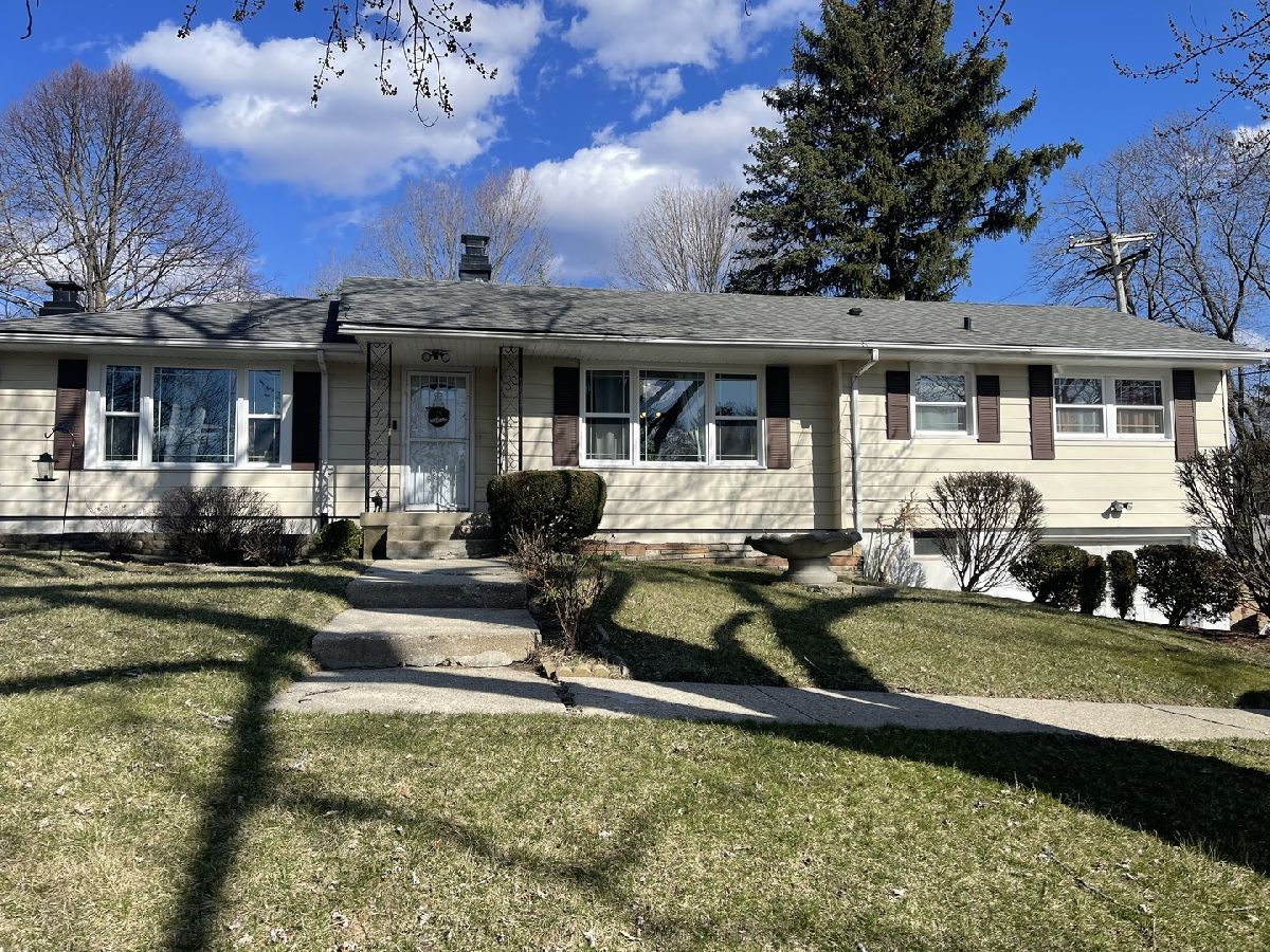  For Sale East Dundee Illinois, 152 King Avenue