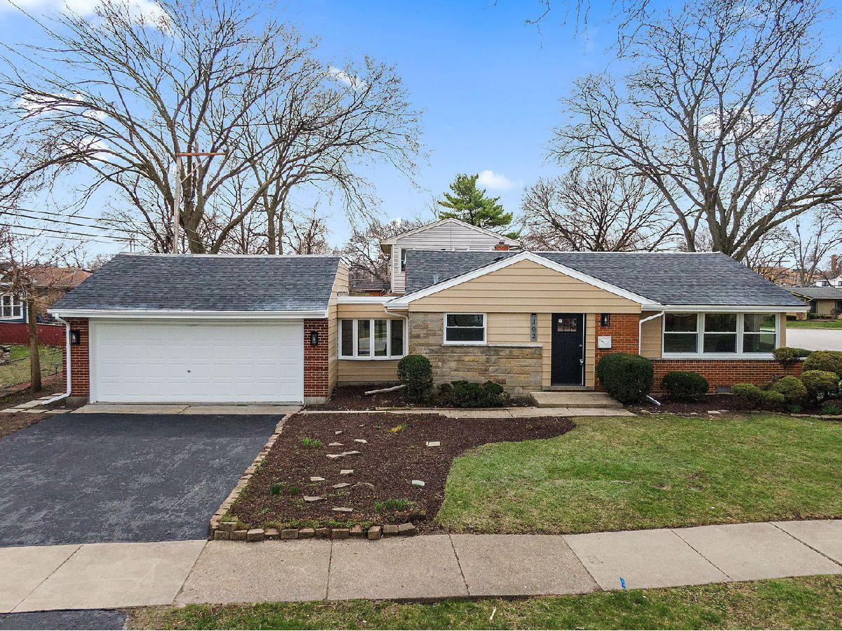 Homes Sold Brynhaven Elmhurst Illinois, 302 Boyd