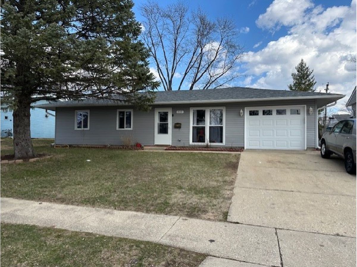 Homes & Townhomes Sold Woodland Heights Streamwood Illinois, 515 Rambler