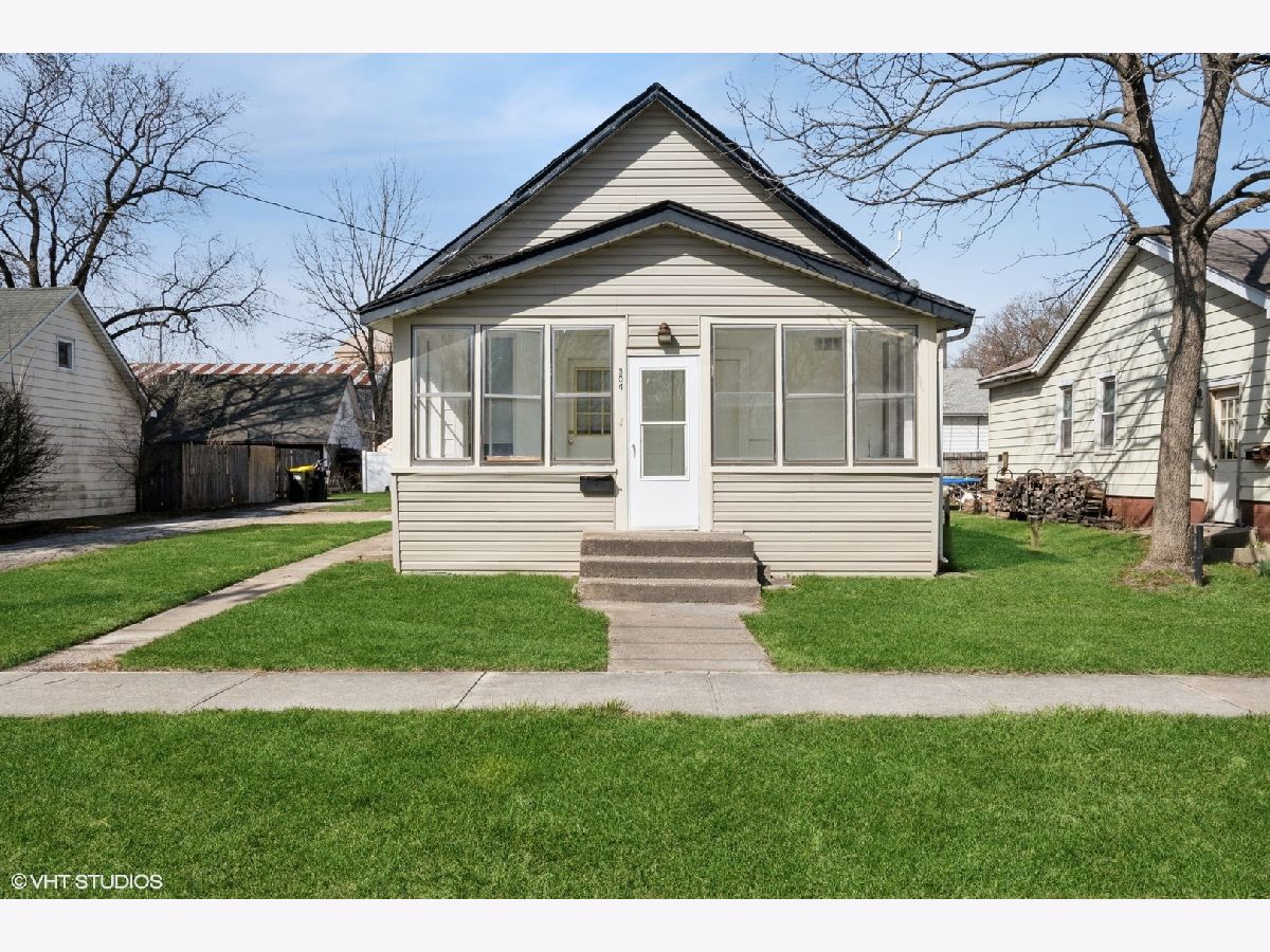  Sold Thornton Illinois, 304 Hunter