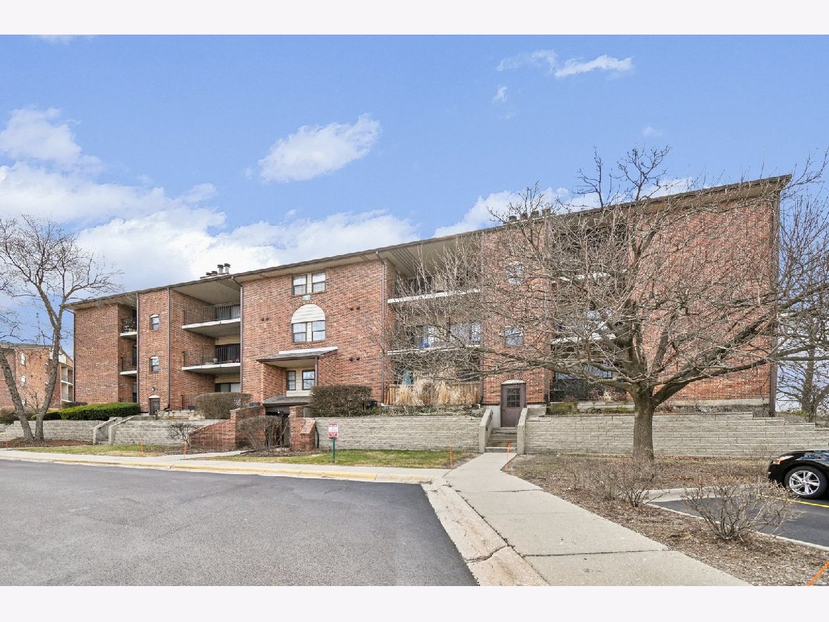 Condominiums Sold Chatham Place Buffalo Grove Illinois, 720 Weidner