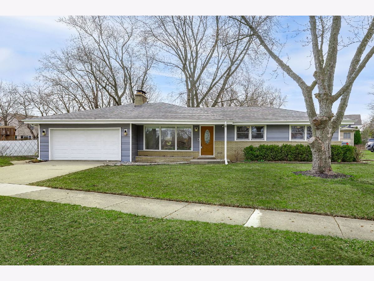 Homes Sold Medinah Spring Hills Roselle Illinois, 815 Bryn Mawr