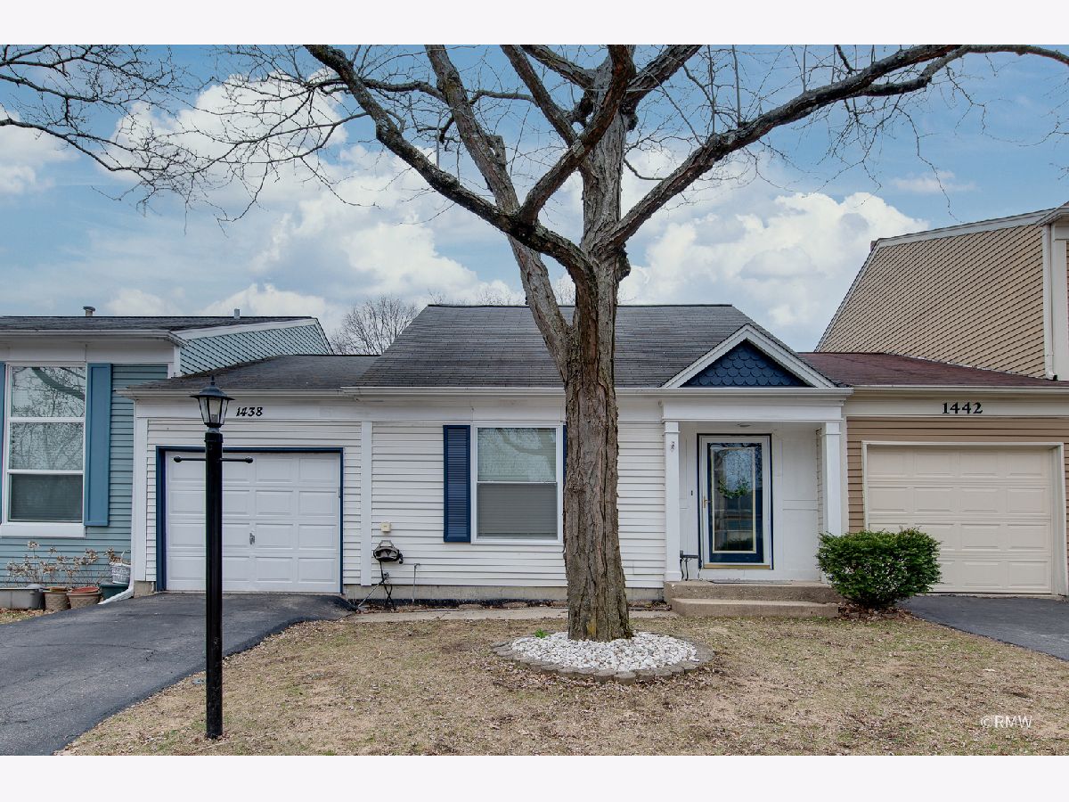 Townhomes Sold Cherrybrook Village Palatine Illinois, 1438 Driftwood