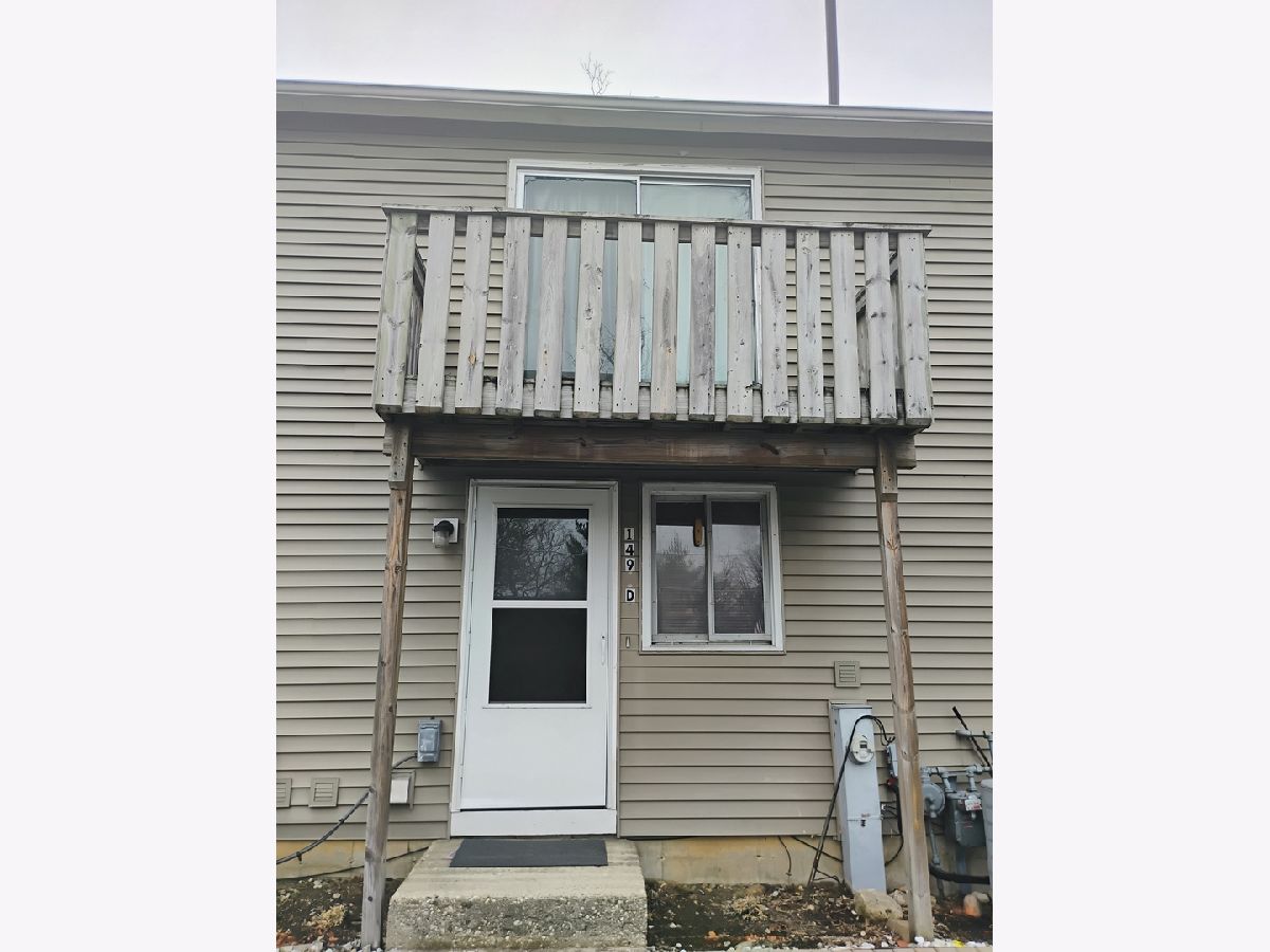 Townhomes & Condos & Homes Sold Hidden Glen Fox Lake Illinois, 149 Forest