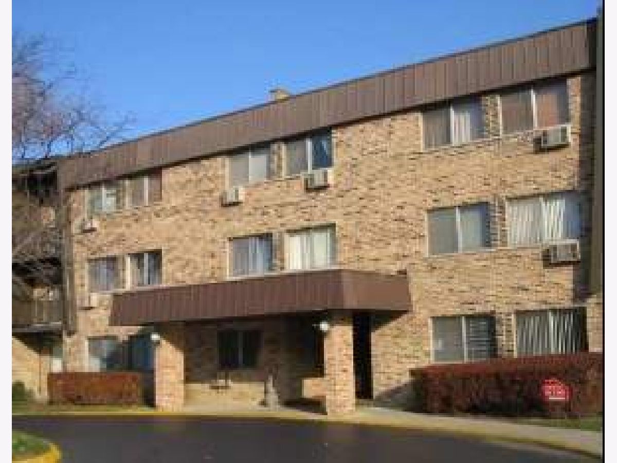 Condominiums Sold Windsor Woods Arlington Heights Illinois, 2604 Windsor
