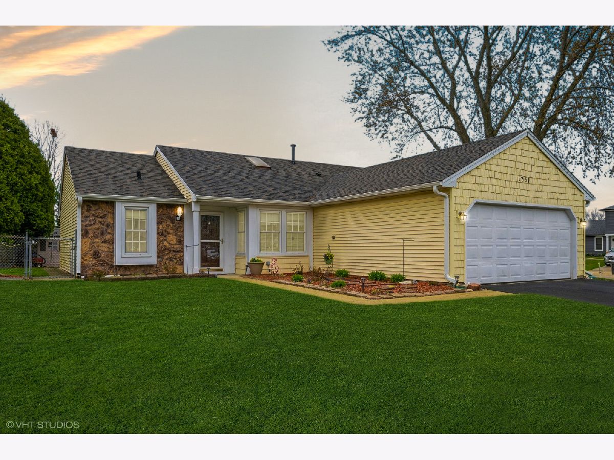 Homes & Condos & Townhomes Sold Parkwood Elgin Illinois, 1351 Windsor