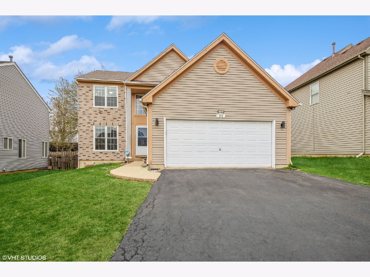 Homes Sold Emerald Hills Streamwood Illinois, 157 Augusta
