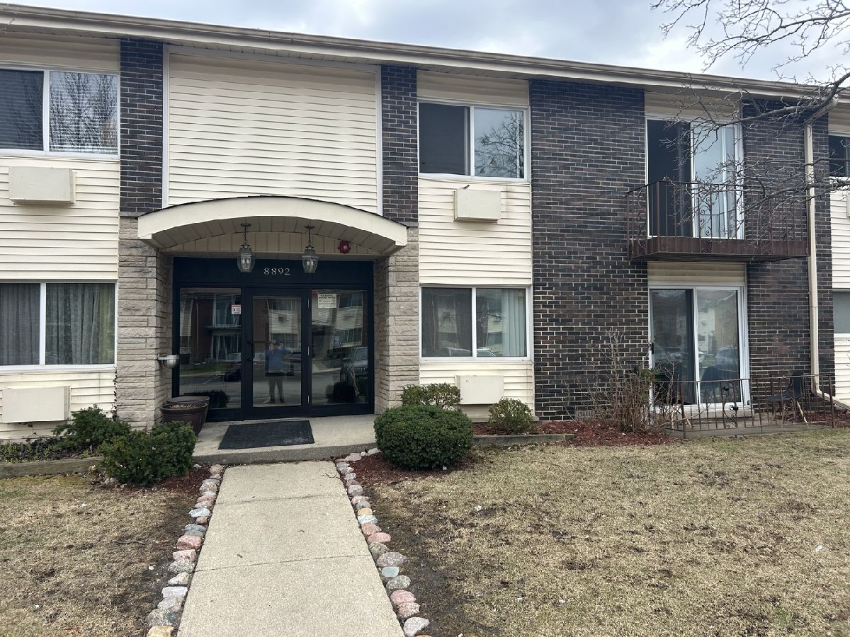 Condominiums Sold Courtland Square Des Plaines Illinois