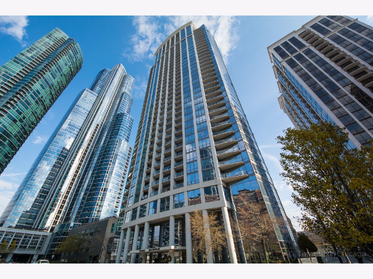 Condominiums Sold Museum Park Tower Chicago Illinois, 1235 Prairie