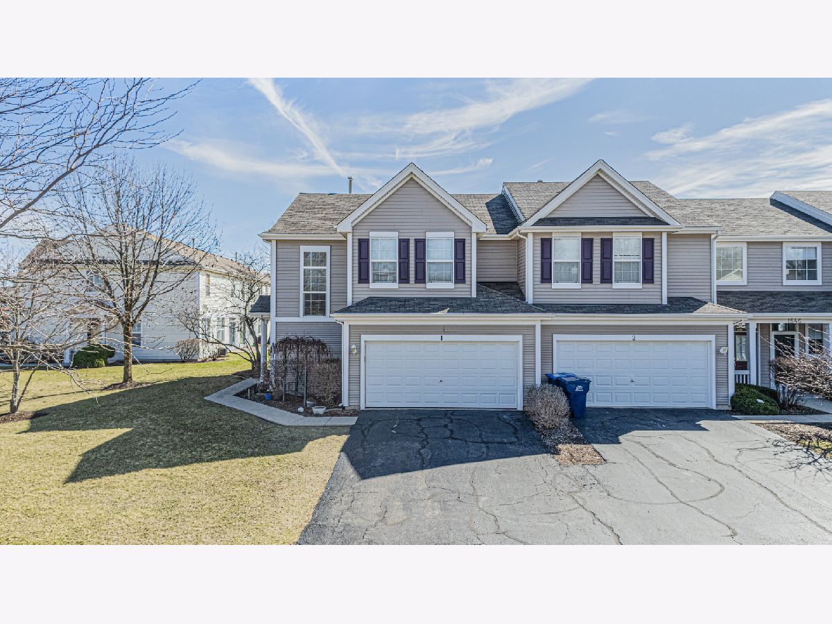 Townhomes & Condos Sold Summit Enclave Dekalb Illinois, 1546 Reserve