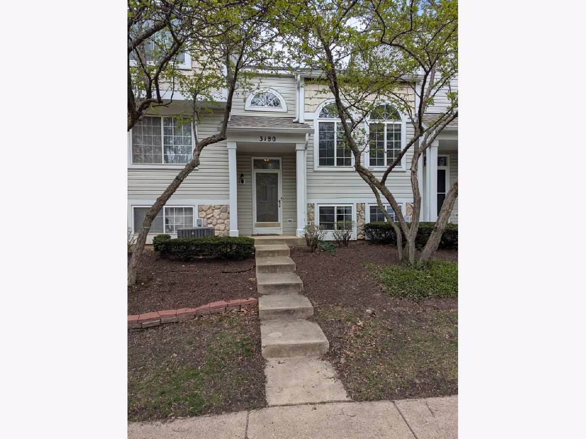 Townhomes Rented Coves Of Harbor Springs Aurora Illinois, 3180 Cambria