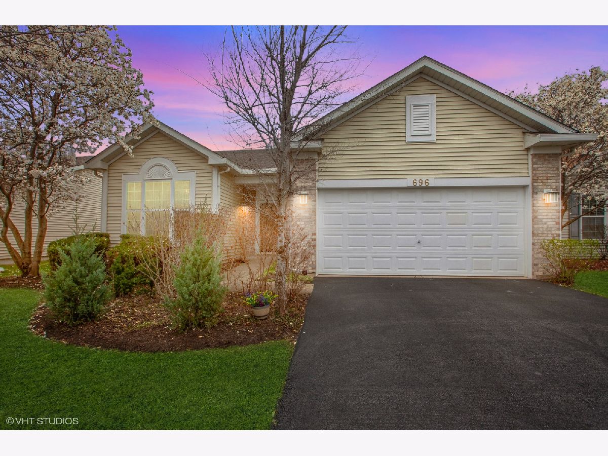 Homes & Townhomes For Sale Grand Haven Romeoville Illinois, 696 Wellston Lane
