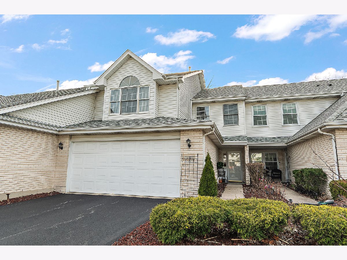 Townhomes & Condos & Homes Sold Centennial Village Orland Park Illinois, 15818 Centennial