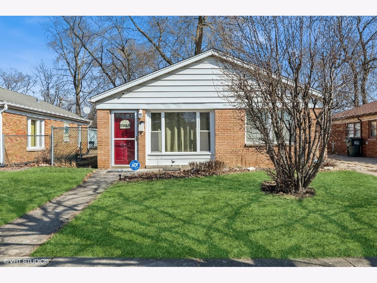  Sold Merrionette Park Illinois, 11615 Sacramento
