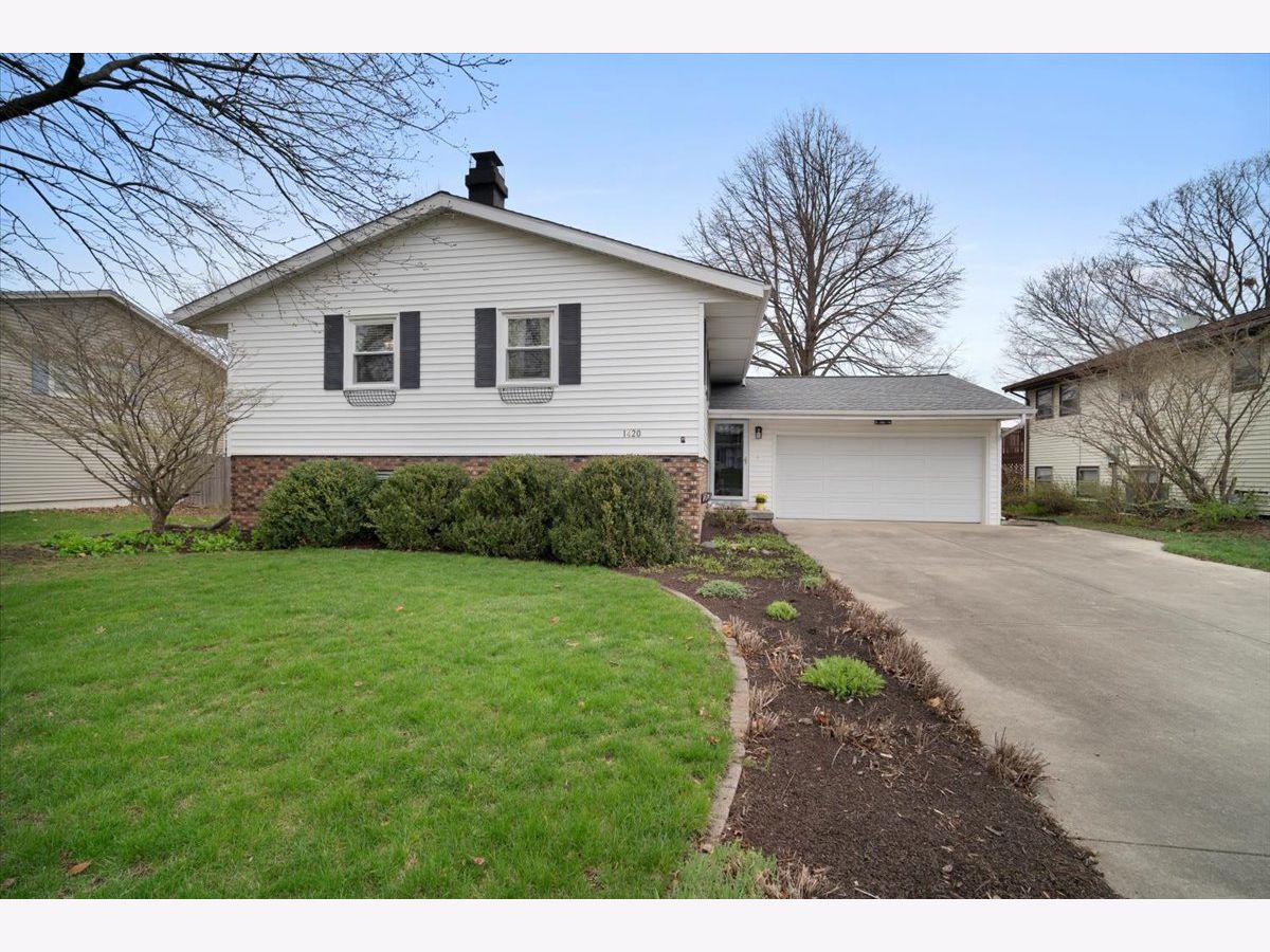 Homes & Condos & Townhomes Sold Pleasant Hills N. Normal Illinois, 1420 Hanson