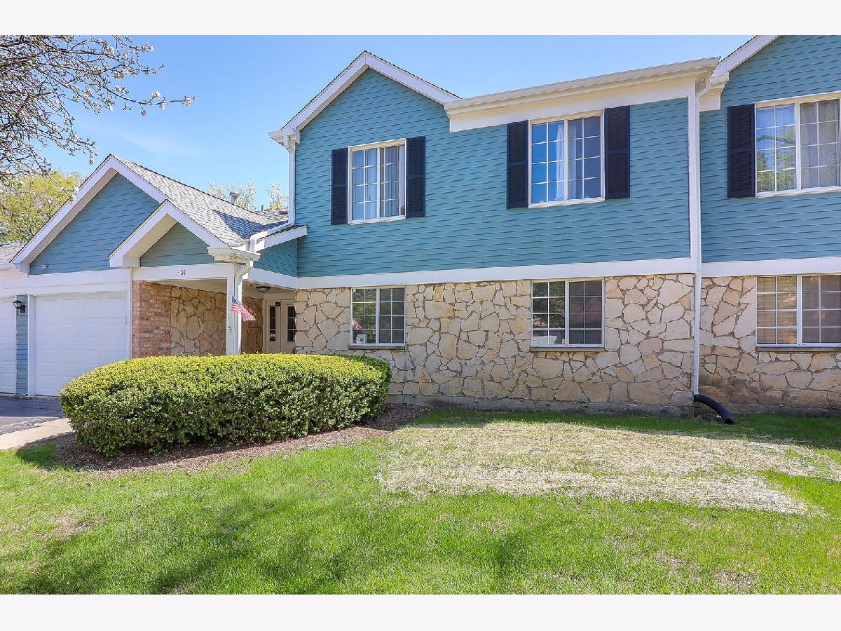 Condominiums Sold Williamsport Village Westmont Illinois, 301 Memory