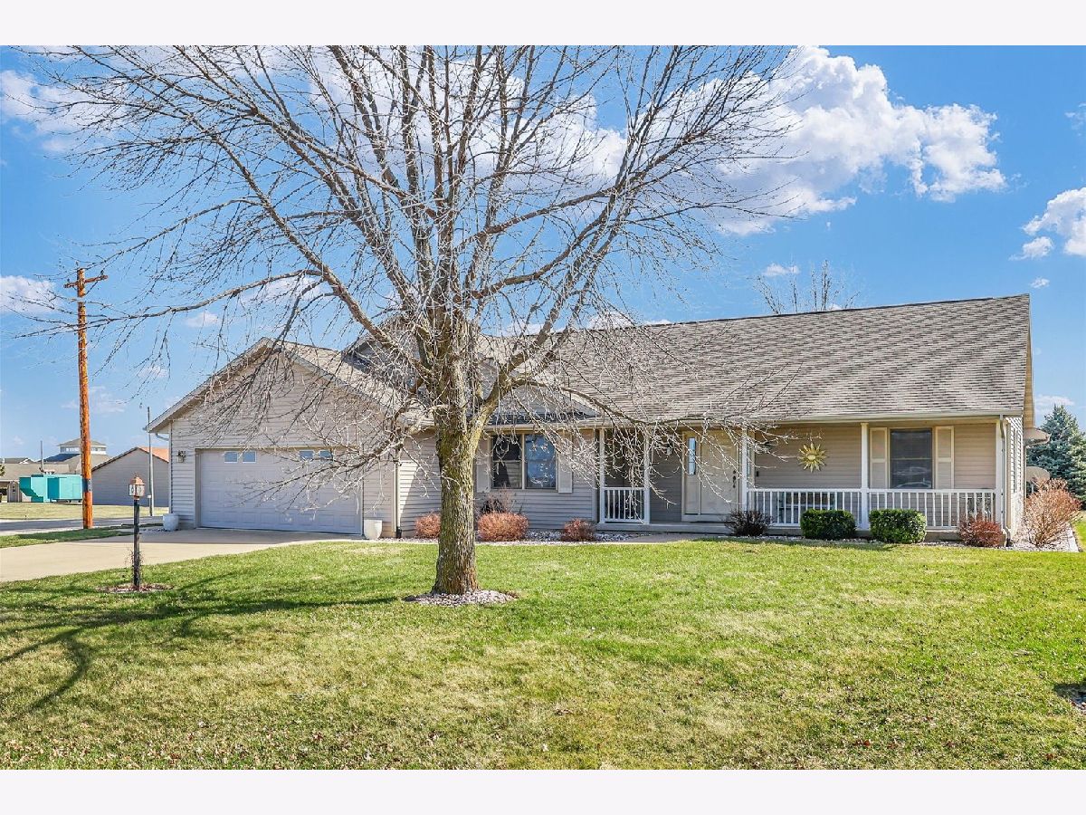  Sold Gifford Illinois, 106 Country View