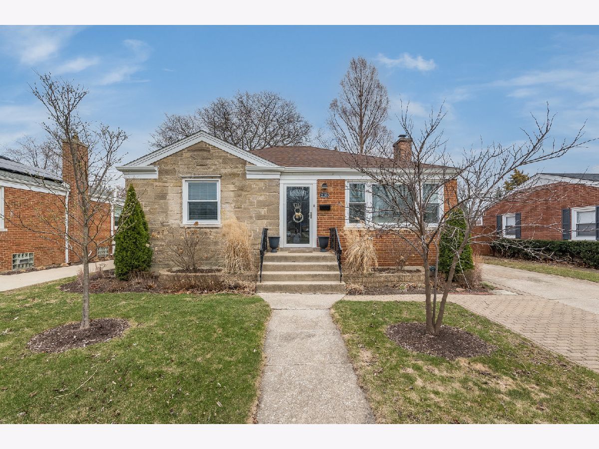 Homes Sold Nixon Westchester Illinois, 2135 Hull