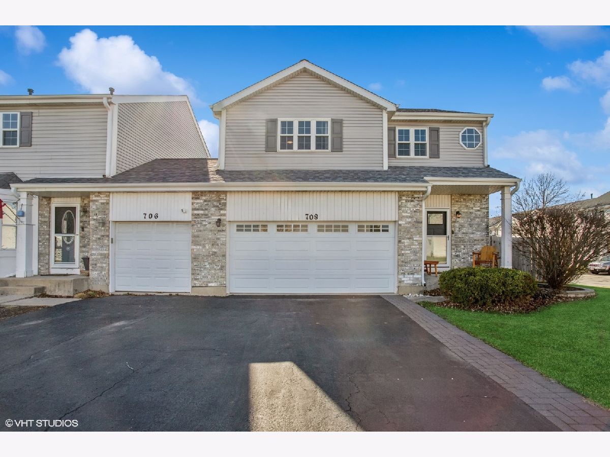 Townhomes & Homes Sold Honeytree Romeoville Illinois, 708 Honeytree
