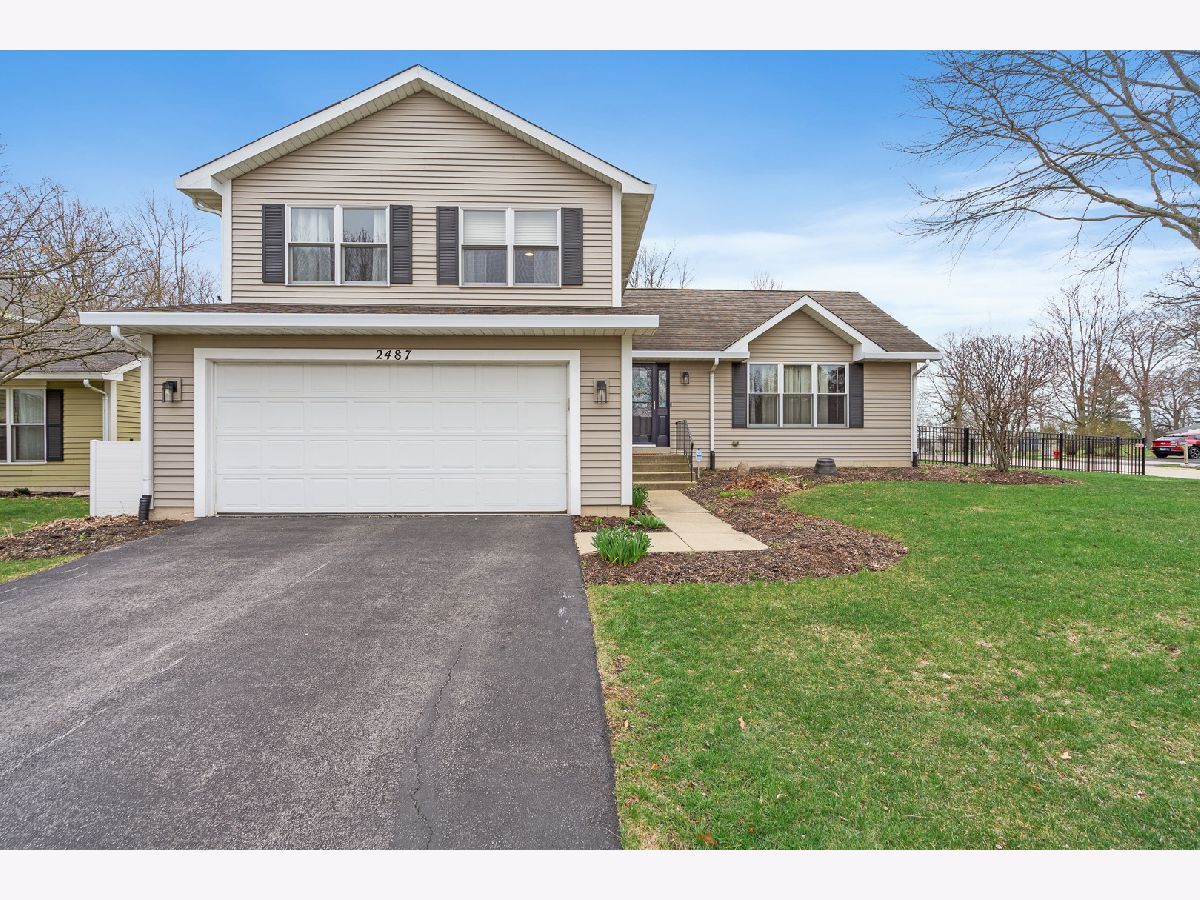 Homes & Condos & Townhomes Sold Butterfield Aurora Illinois, 2487 Quail