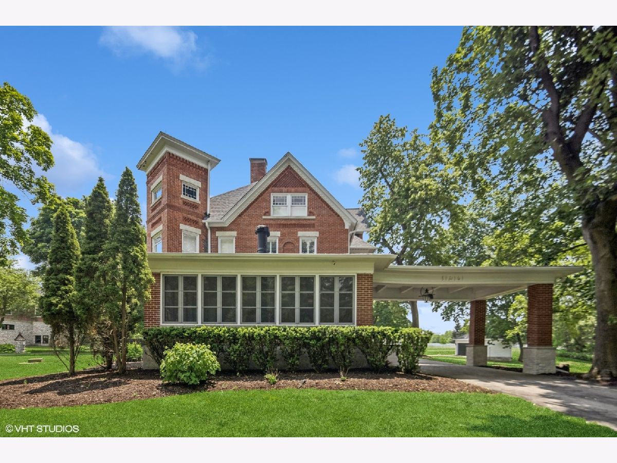  For Sale Wayne Illinois, 31w141 Army Trail Road