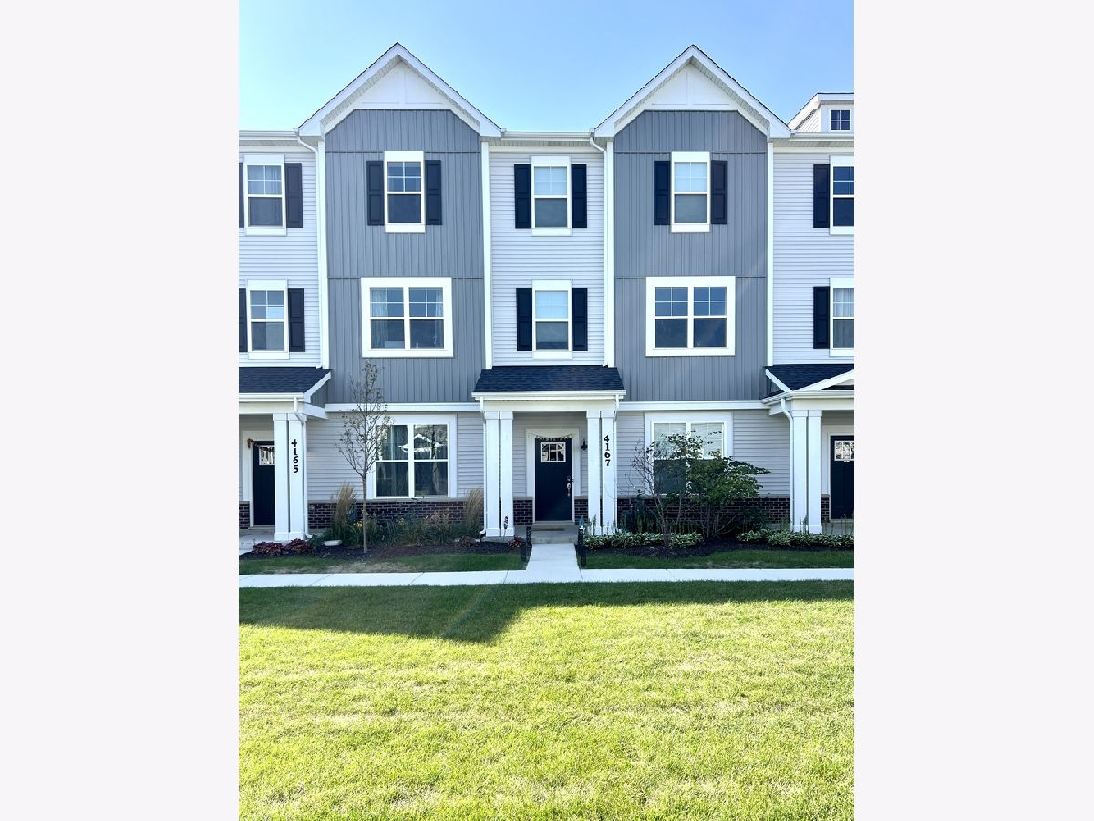 Condos & Townhomes Rented Chelsea Manor Aurora Illinois, 4167 Chelsea Manor