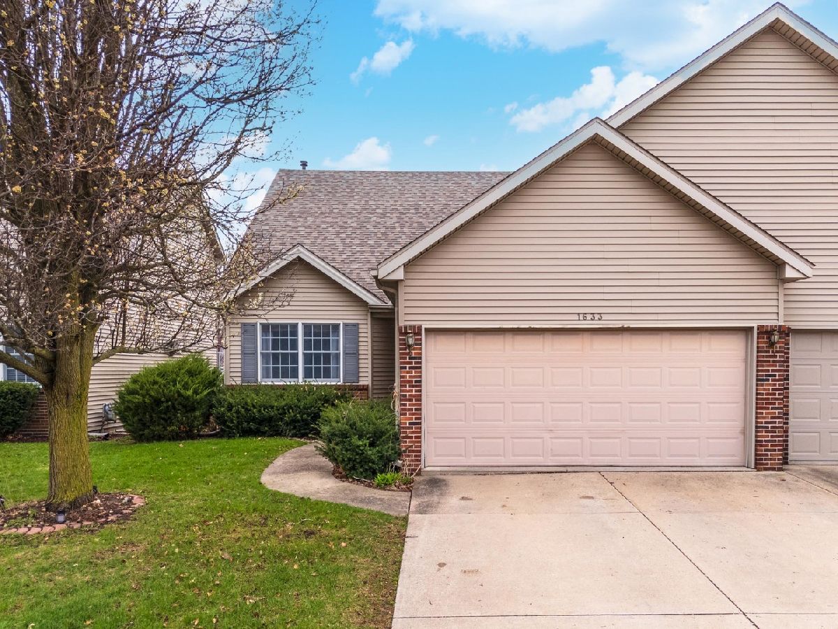 Condos & Townhomes & Homes Sold Aspen Trails Normal Illinois, 1633 Frontier