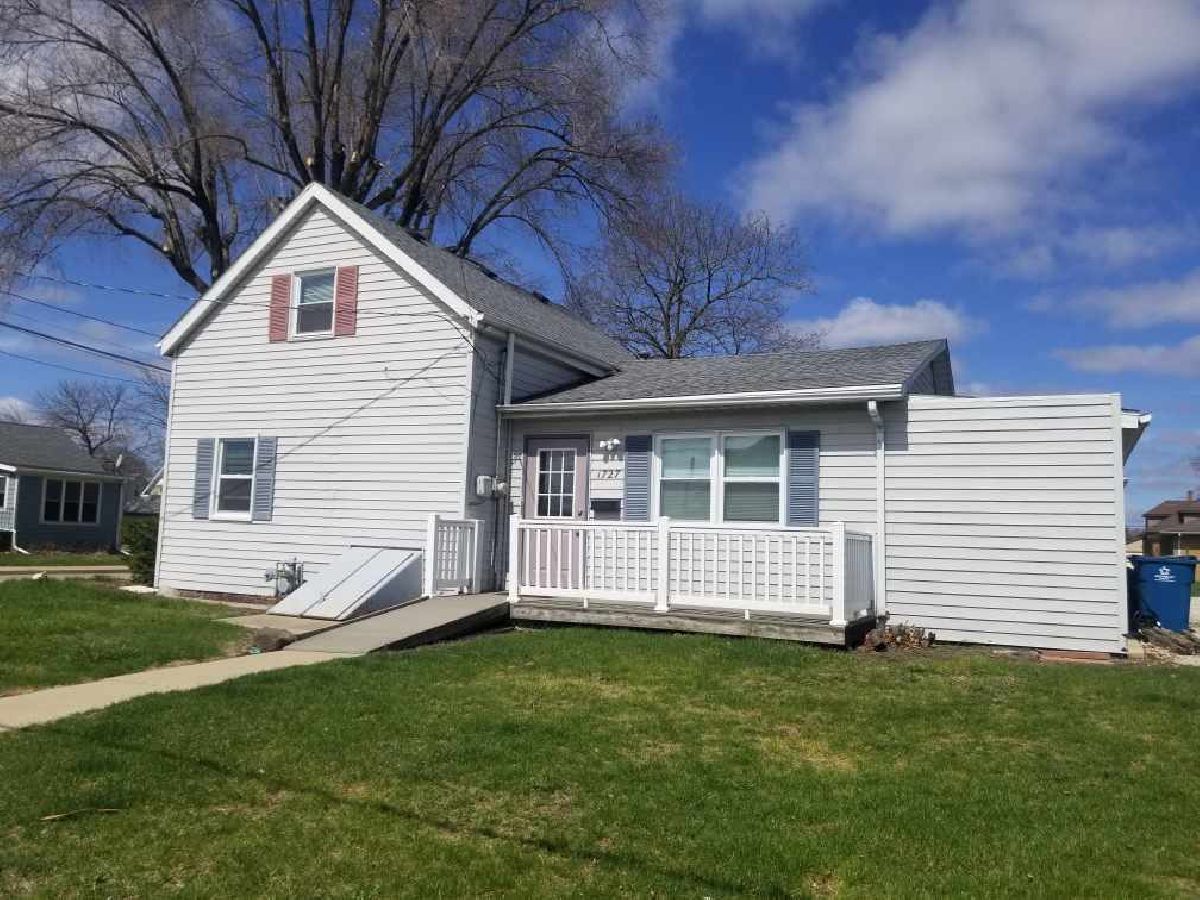  Rented Peru Illinois, 1727 8th