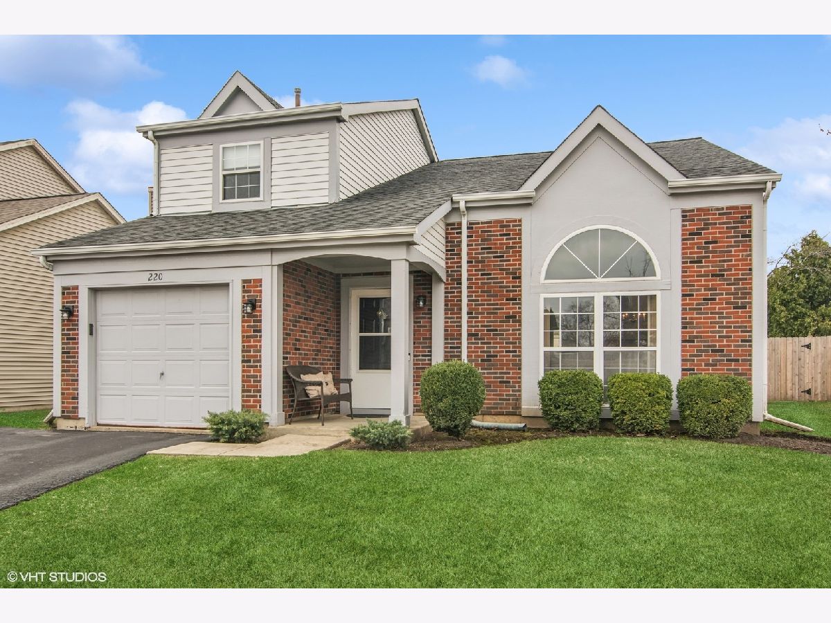 Homes & Townhomes Sold Cambridge Country North Mundelein Illinois, 220 Wilton