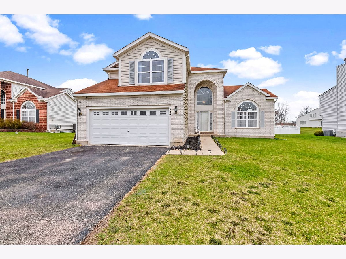Homes & Townhomes & Condos Sold Gleneagle Trail Matteson Illinois, 6201 Pond View