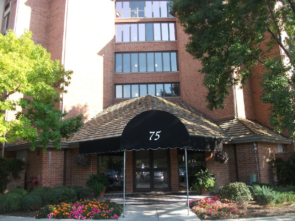 Sold Schaumburg Illinois, 75 Kristin