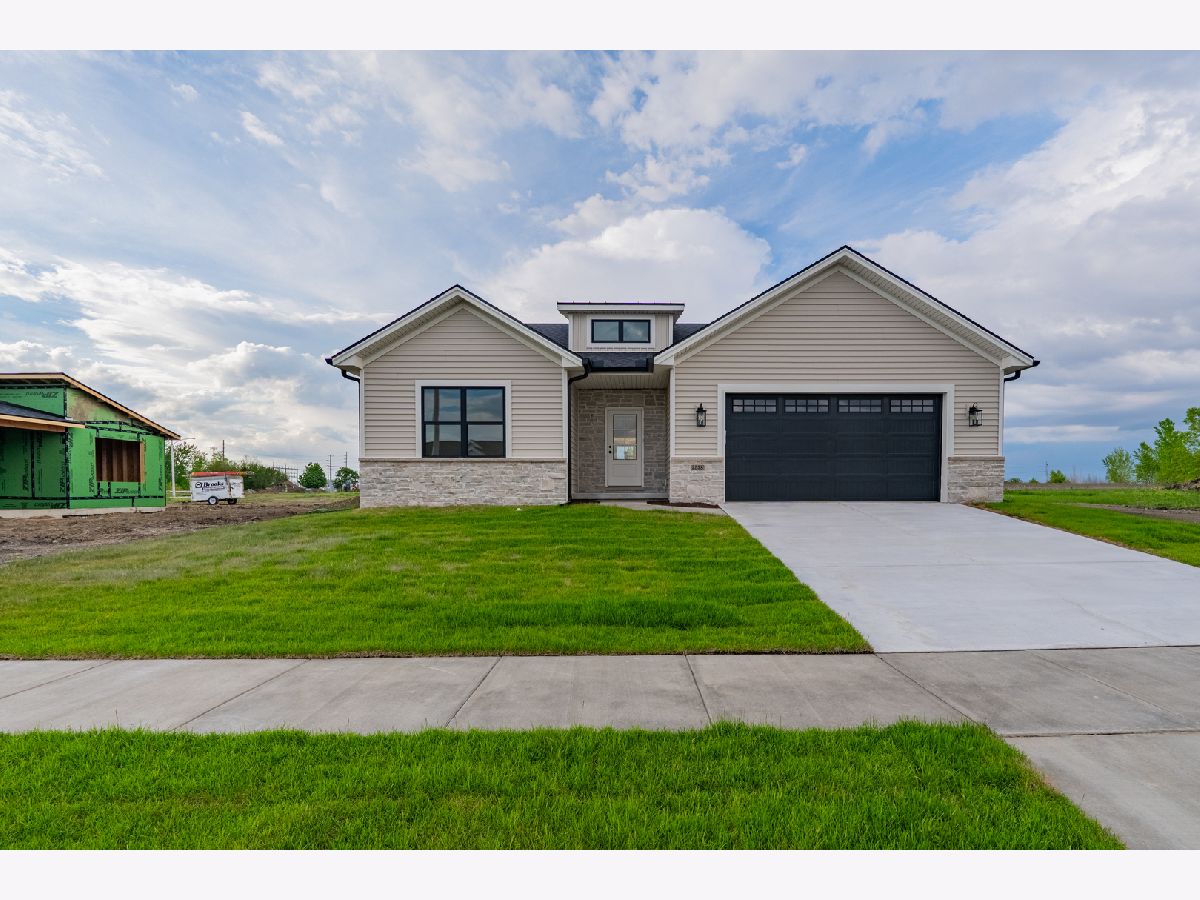 Homes & Condos & Townhomes For Sale Blackstone Trails Normal Illinois, 2538 Marble Road
