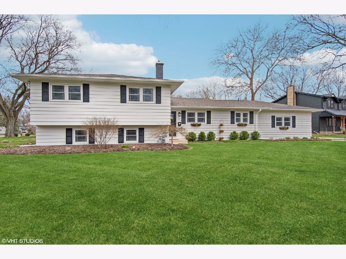Homes Sold West Highlands Naperville Illinois, 325 Hemlock