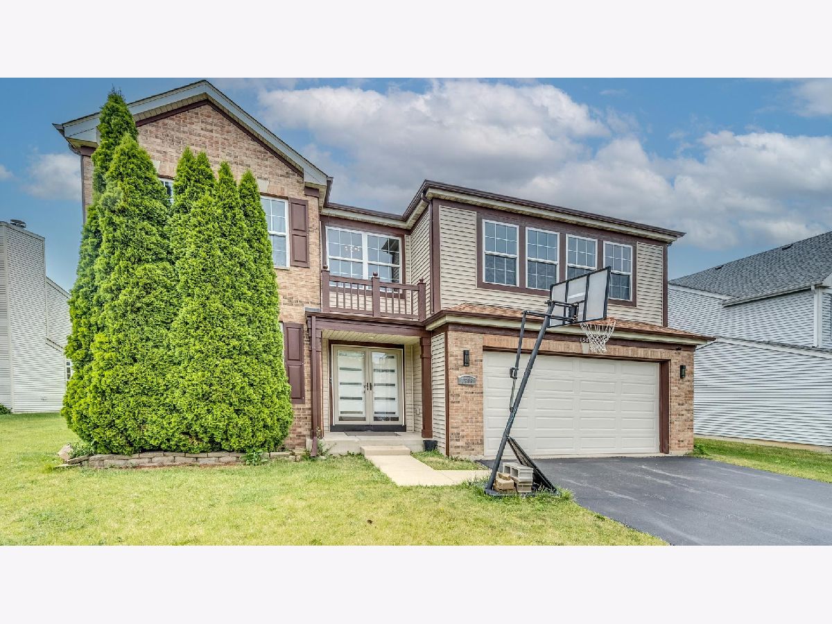 Homes Sold Bloomfield West Bolingbrook Illinois, 1516 Parkside